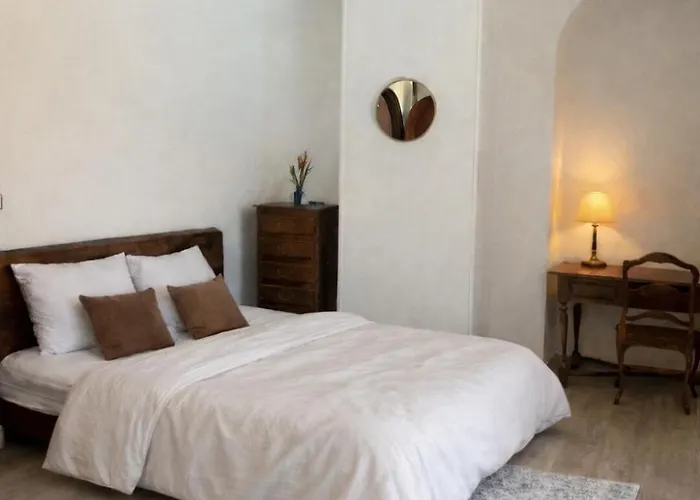 De Charmes - 3 Independantes Avec Salles De Bains Privatives