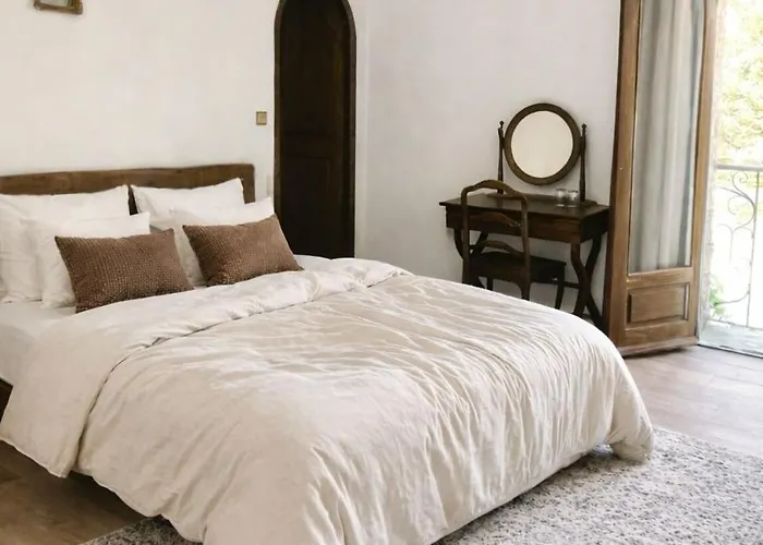 Bed and breakfast De Charmes - 3 Independantes